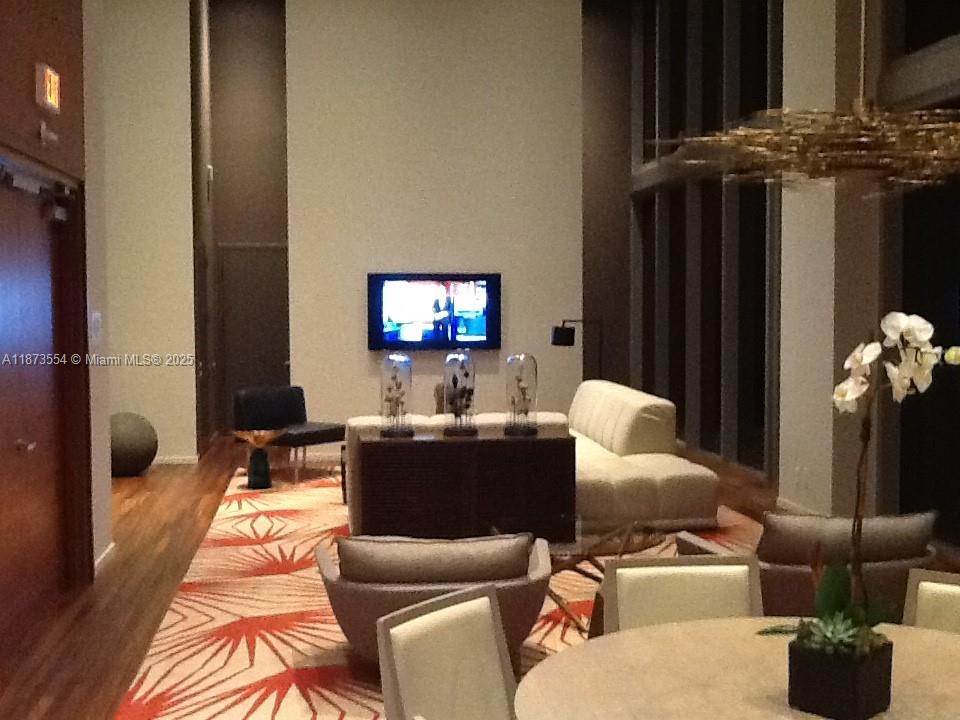 1300 Brickell Bay Dr #3506, Miami FL 33131