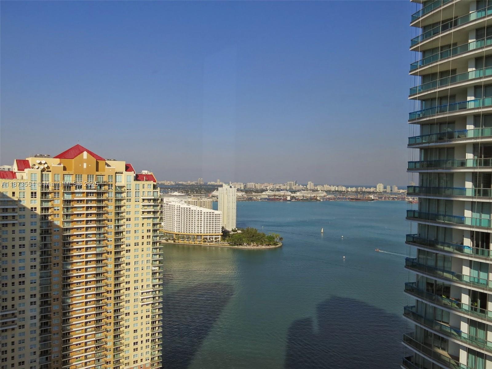 1300 Brickell Bay Dr #3506, Miami FL 33131