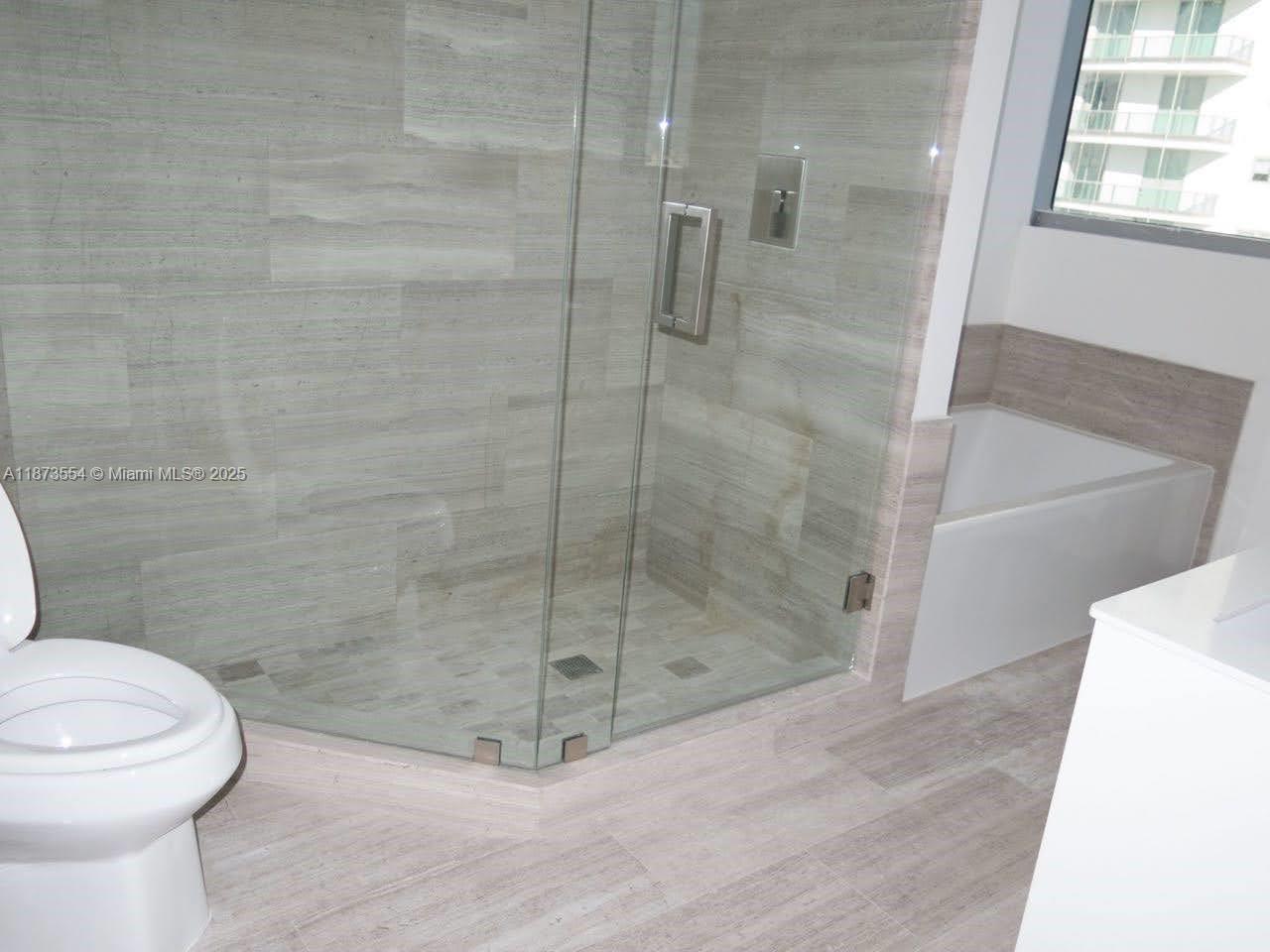 1300 Brickell Bay Dr #3506, Miami FL 33131