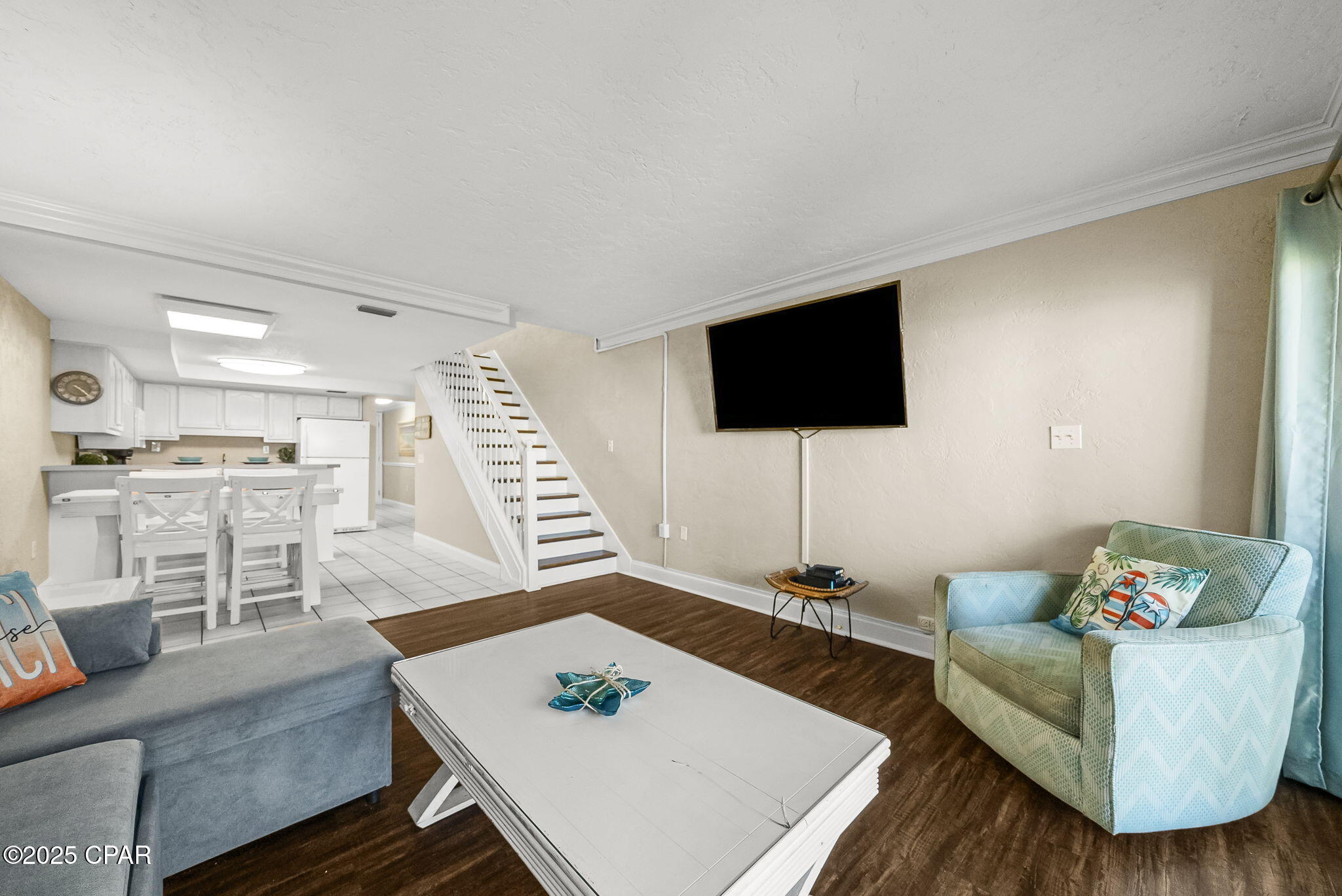 Image 11 For 8727 Thomas Drive B13