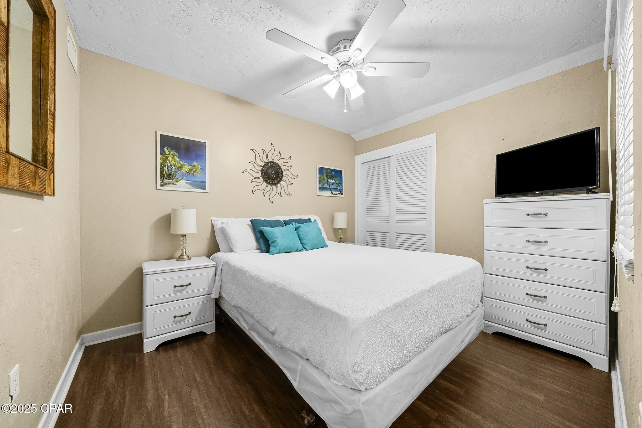 Image 12 For 8727 Thomas Drive B13