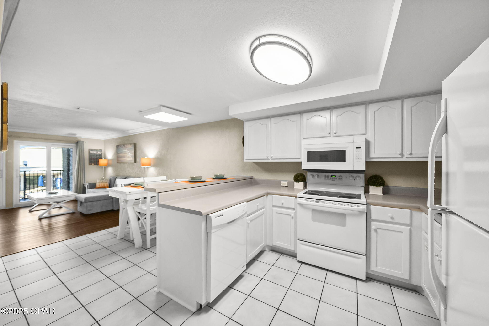 Image 9 For 8727 Thomas Drive B13
