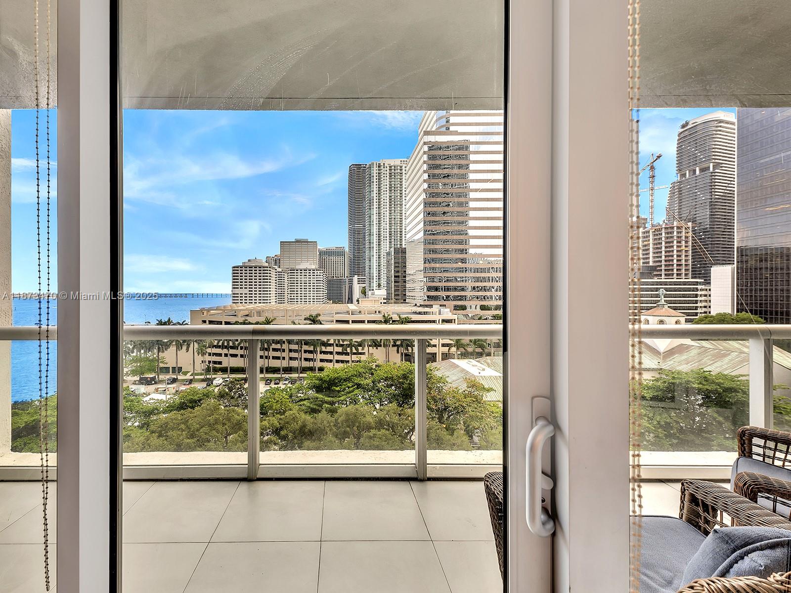 495 Brickell Ave #1007, Miami FL 33131