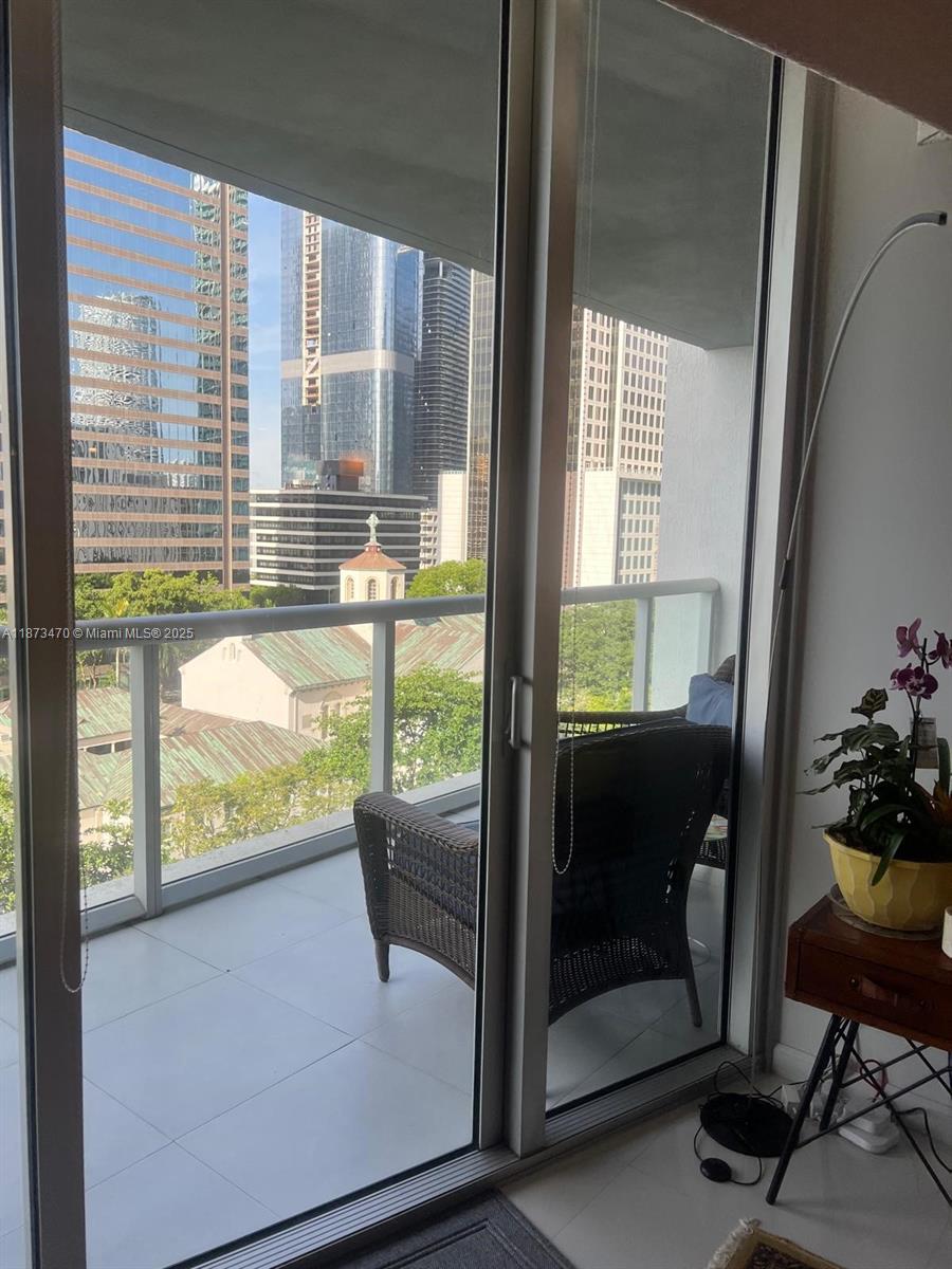 495 Brickell Ave #1007, Miami FL 33131