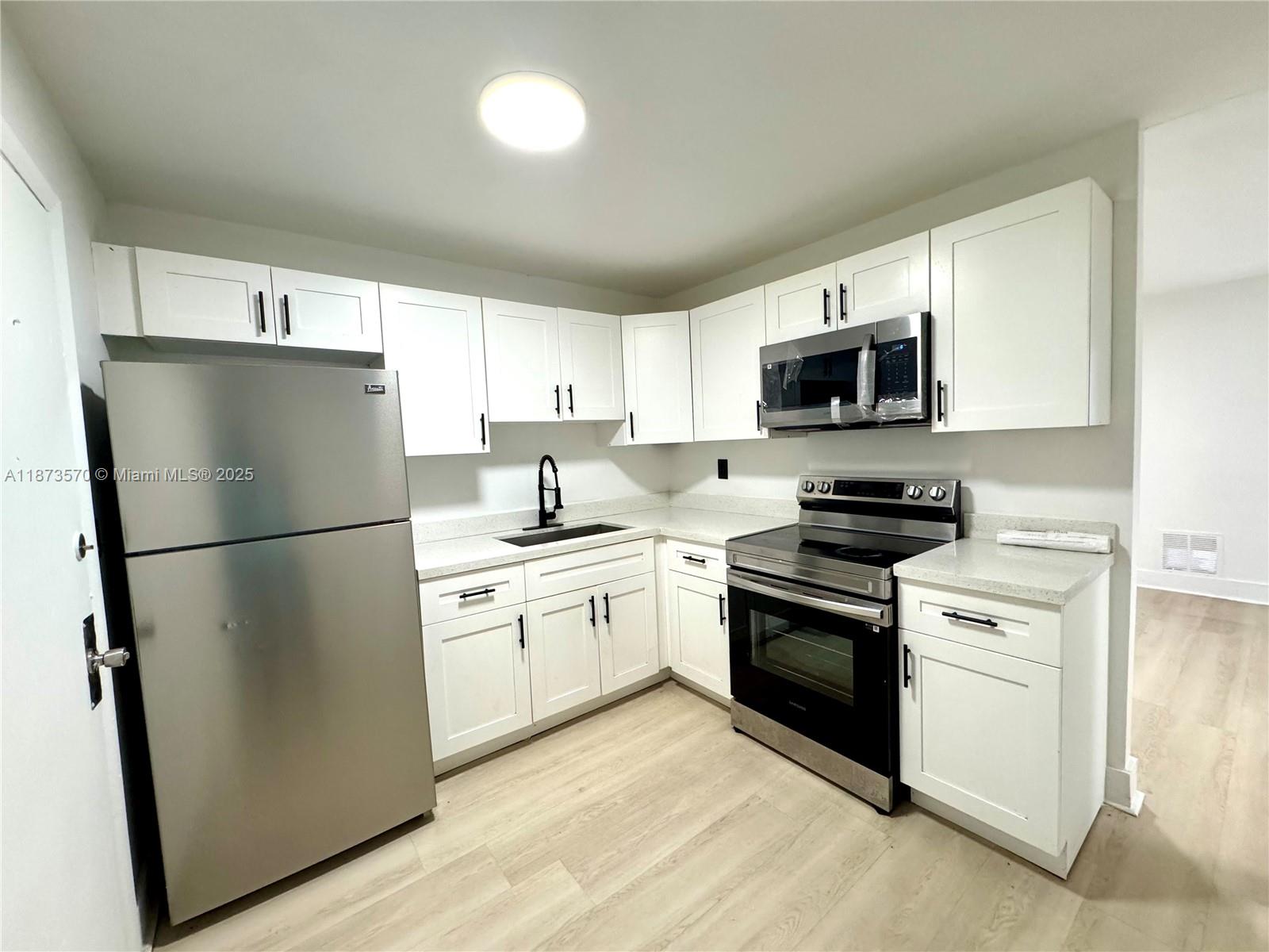 Property photo # 8