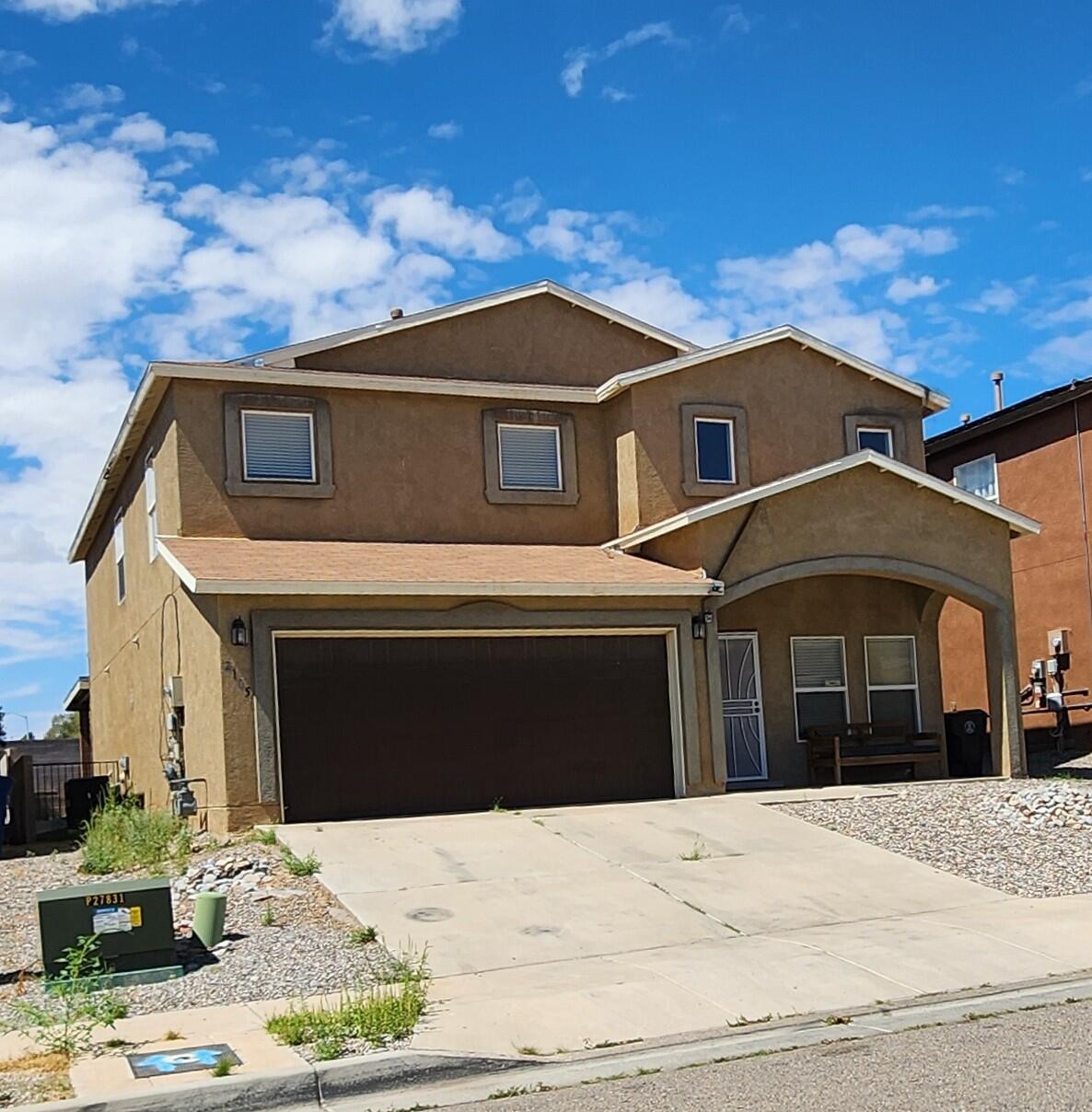 Beautiful Centex Home 2 story, 4 Bedroom can be converted 5 bedrooms /2.5 Bath . living room, and second living area  roomy dining area,  spacious kitchen and standing bar counter. The spacious master bedroom with walk in closet and garden tub and double sinks. Backyard has a covered patio.