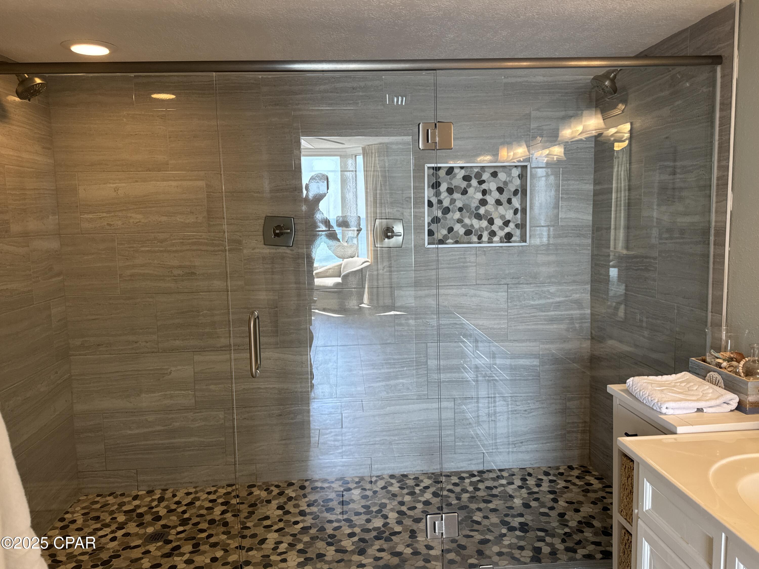  Hglgtkies7xmrsx46kl4q65zyucd_mlmdwwjy71gua