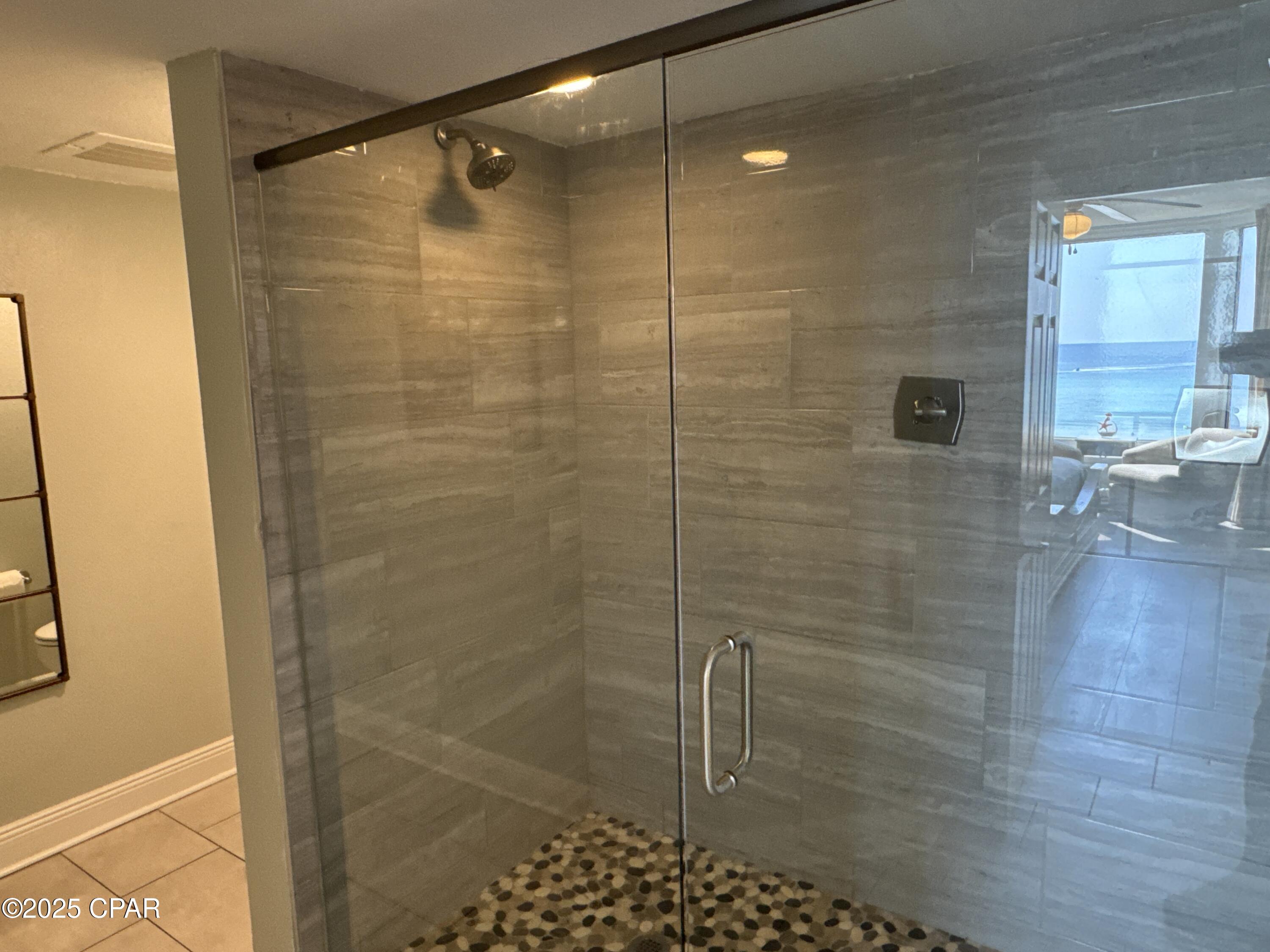 Tfkfgk7iuzg8dfzmuzbtx77av4ohoqoqogo6vcic87y