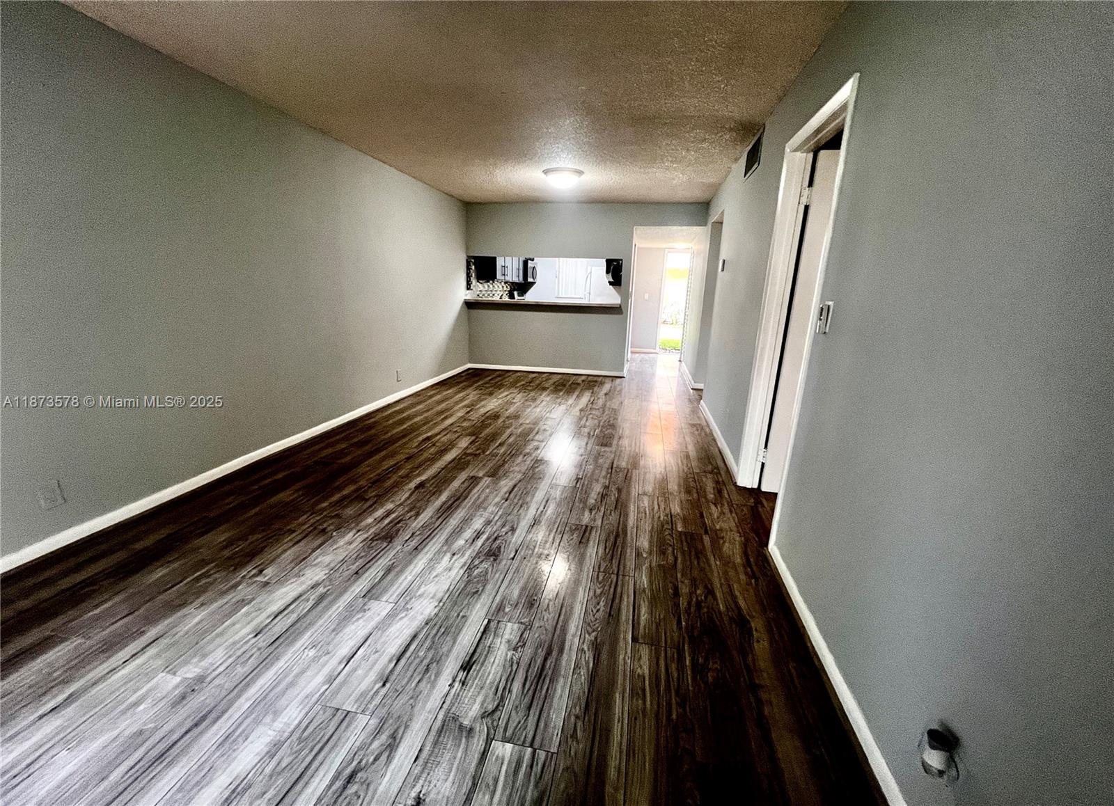 Property photo # 6