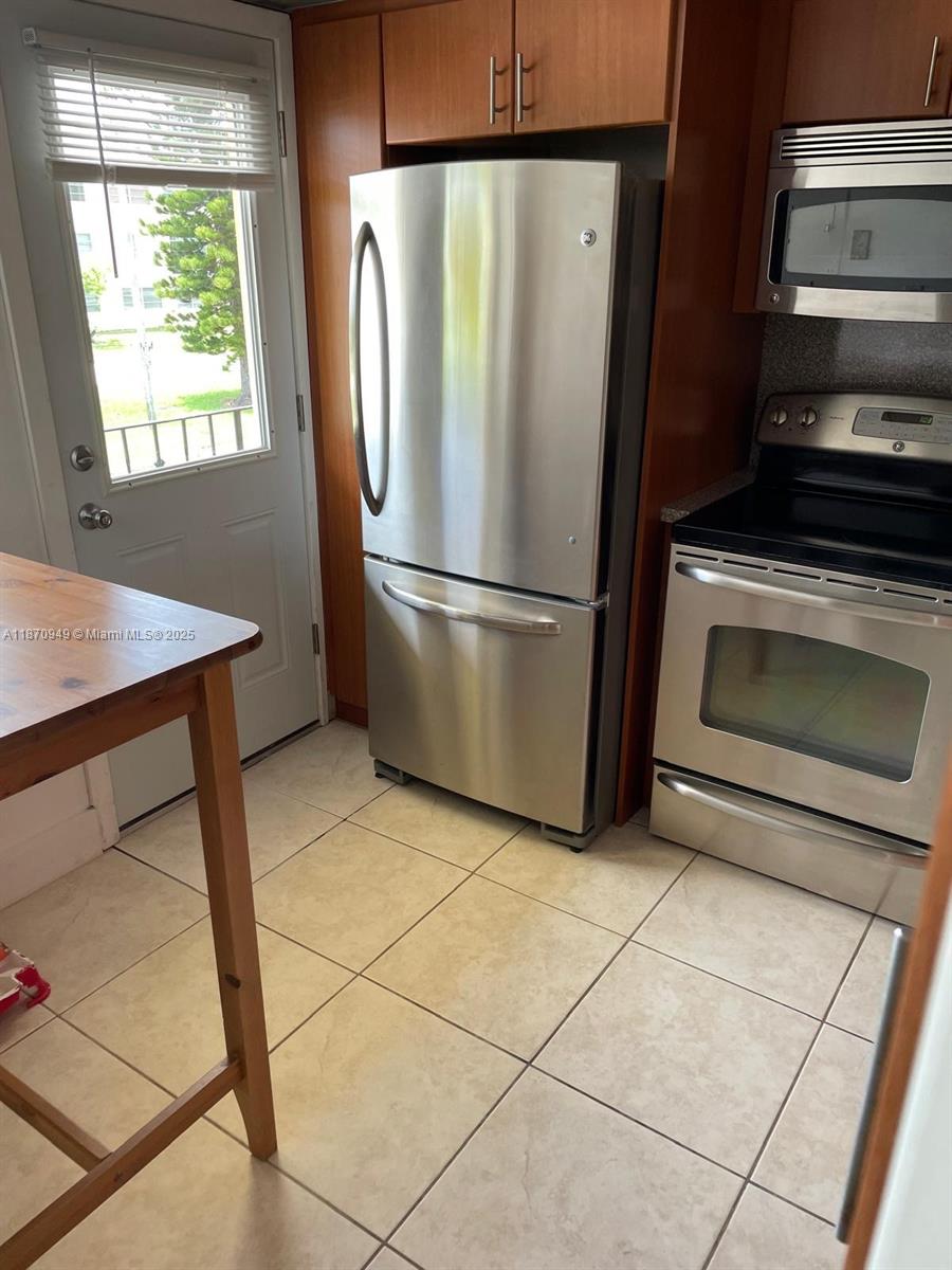 Property photo # 6