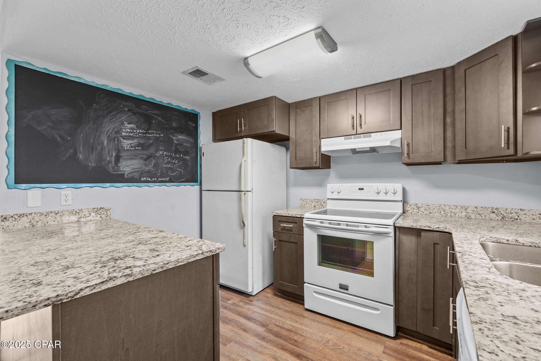 Ofuiwv5nwoylemgp3mgv02zjd7qk2pzyc7vi3le8_tc