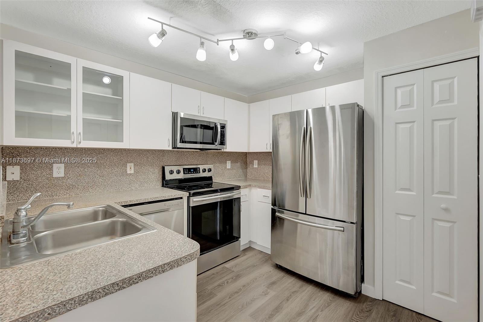 Property photo # 3