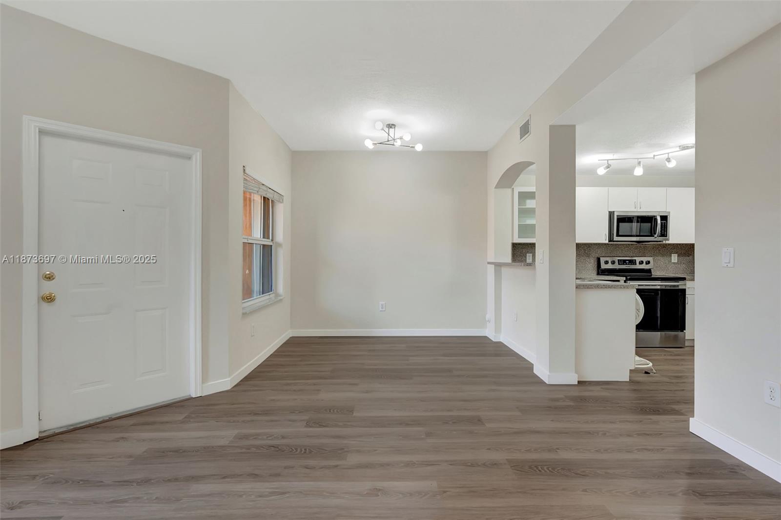 Property photo # 2