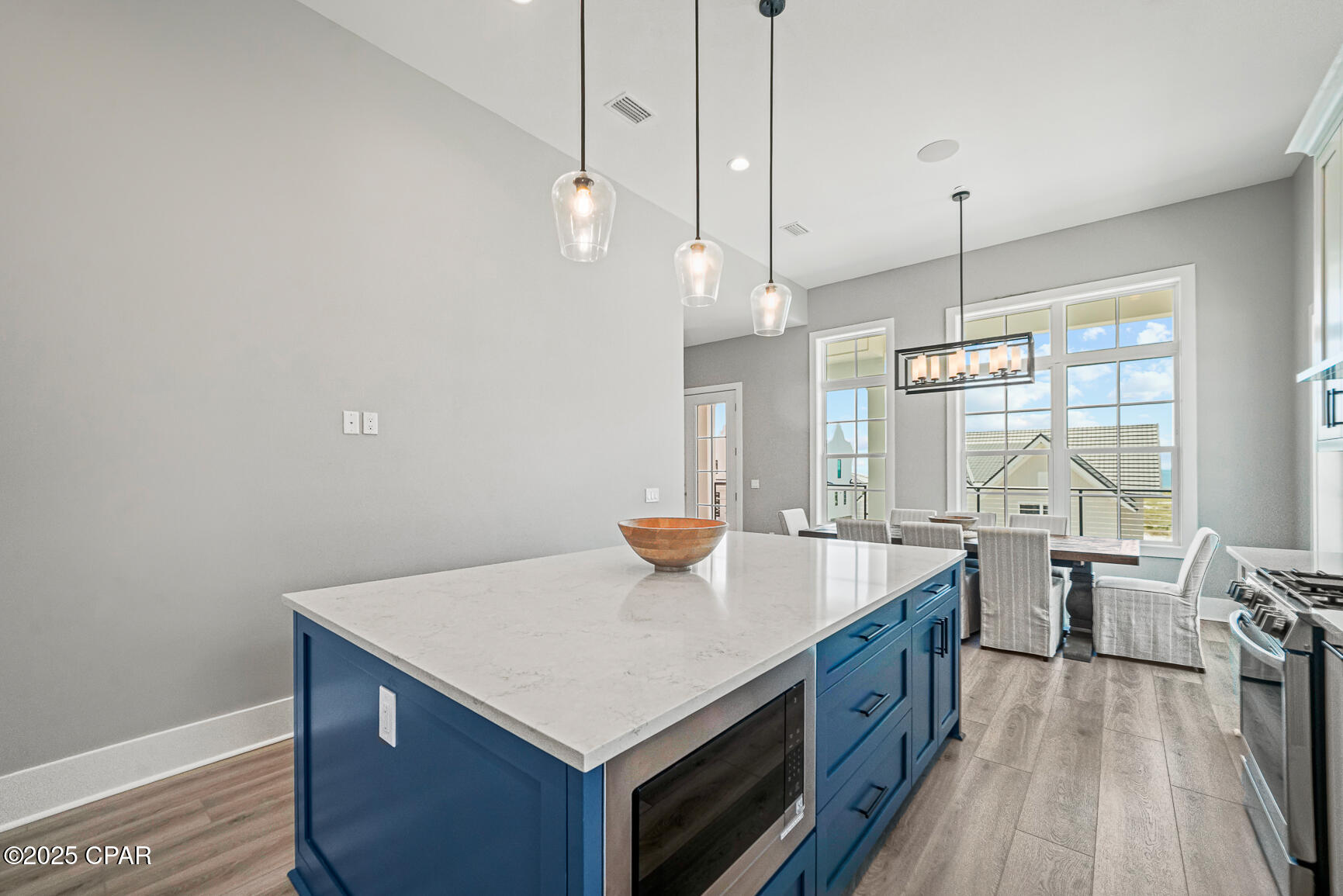 Image 3 For 221 Dunes Drive