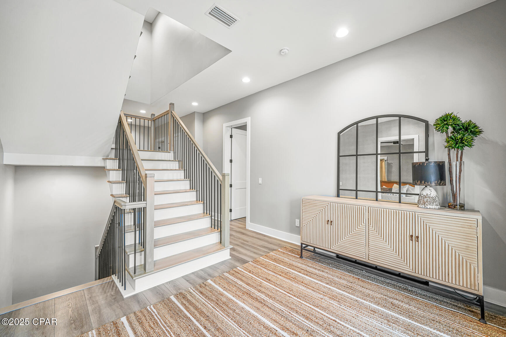 Jp7v93jnpkqg00t0i2_zchwujcsin9yzxiw5zd1pkzo