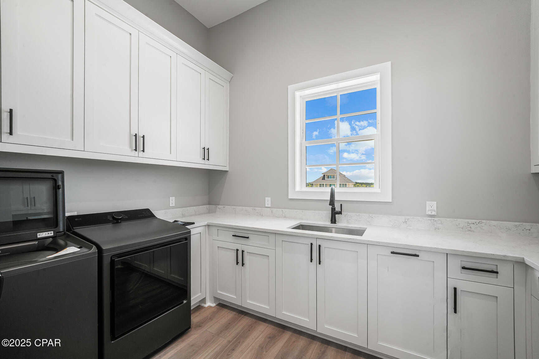 Image 7 For 221 Dunes Drive