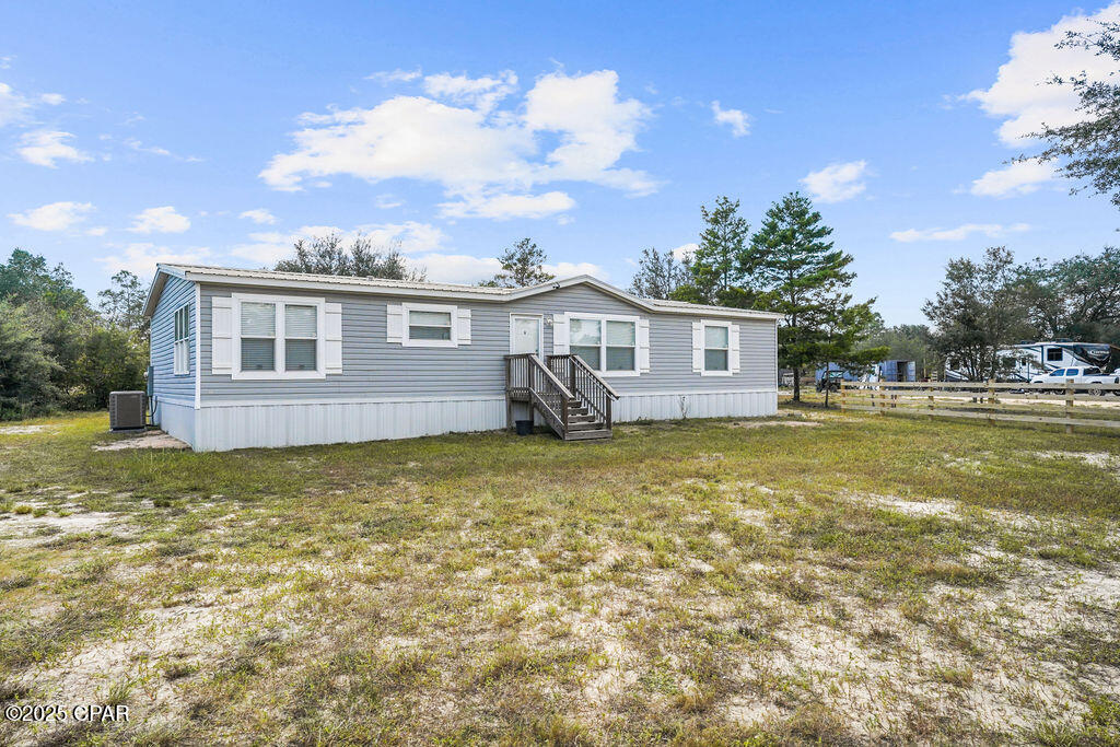 Image 2 For 3120 Crystal Lake Drive