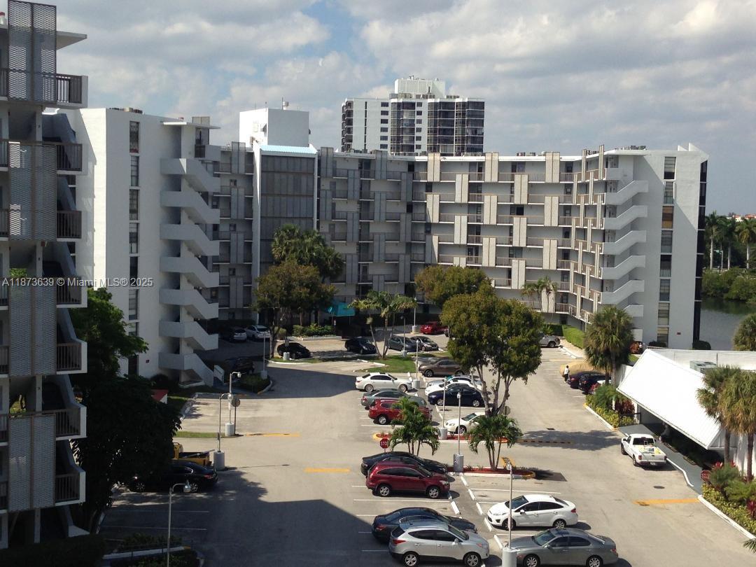 3475 Country Club Dr Unit 116, Aventura, Florida 33180