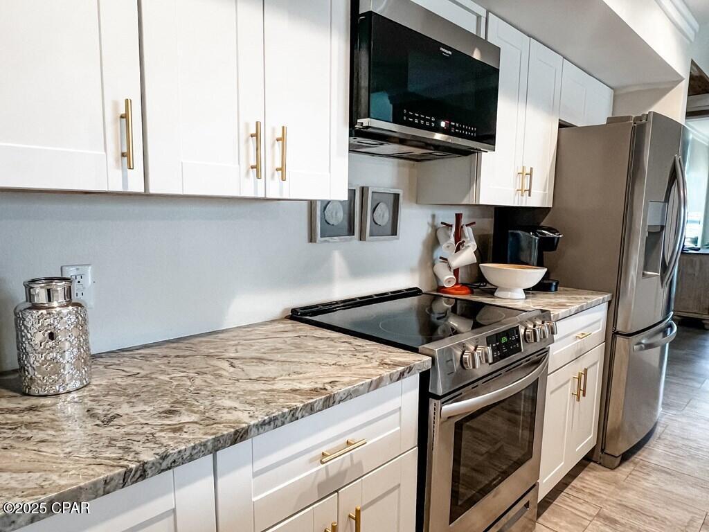 Jer4lw Guu1fgjyb Dyqb8afcj5dm0__cd58ucz Gls