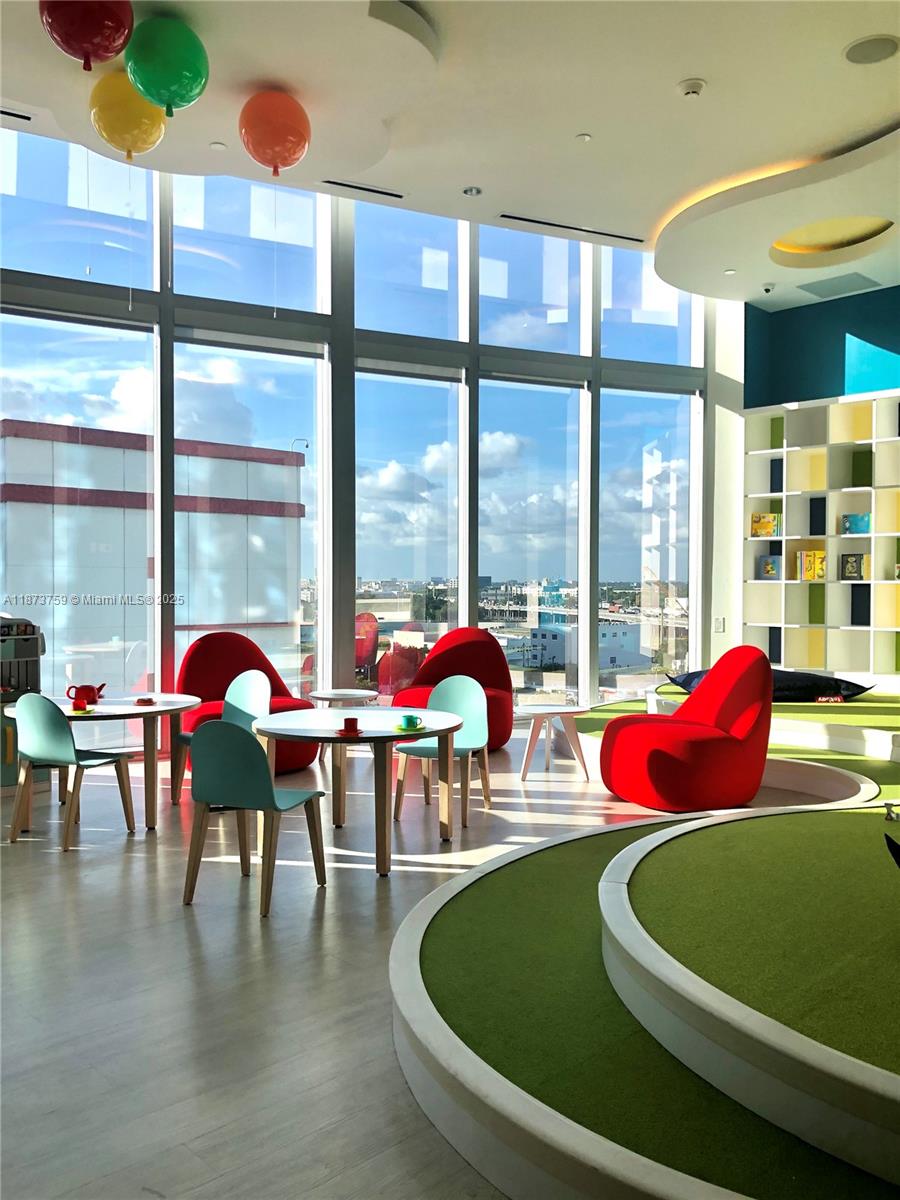 851 NE 1st Ave #4906, Miami FL 33132
