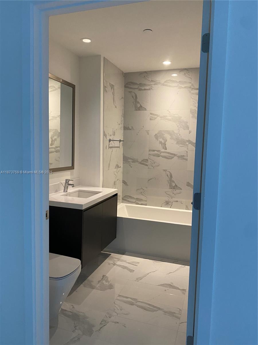 851 NE 1st Ave #4906, Miami FL 33132