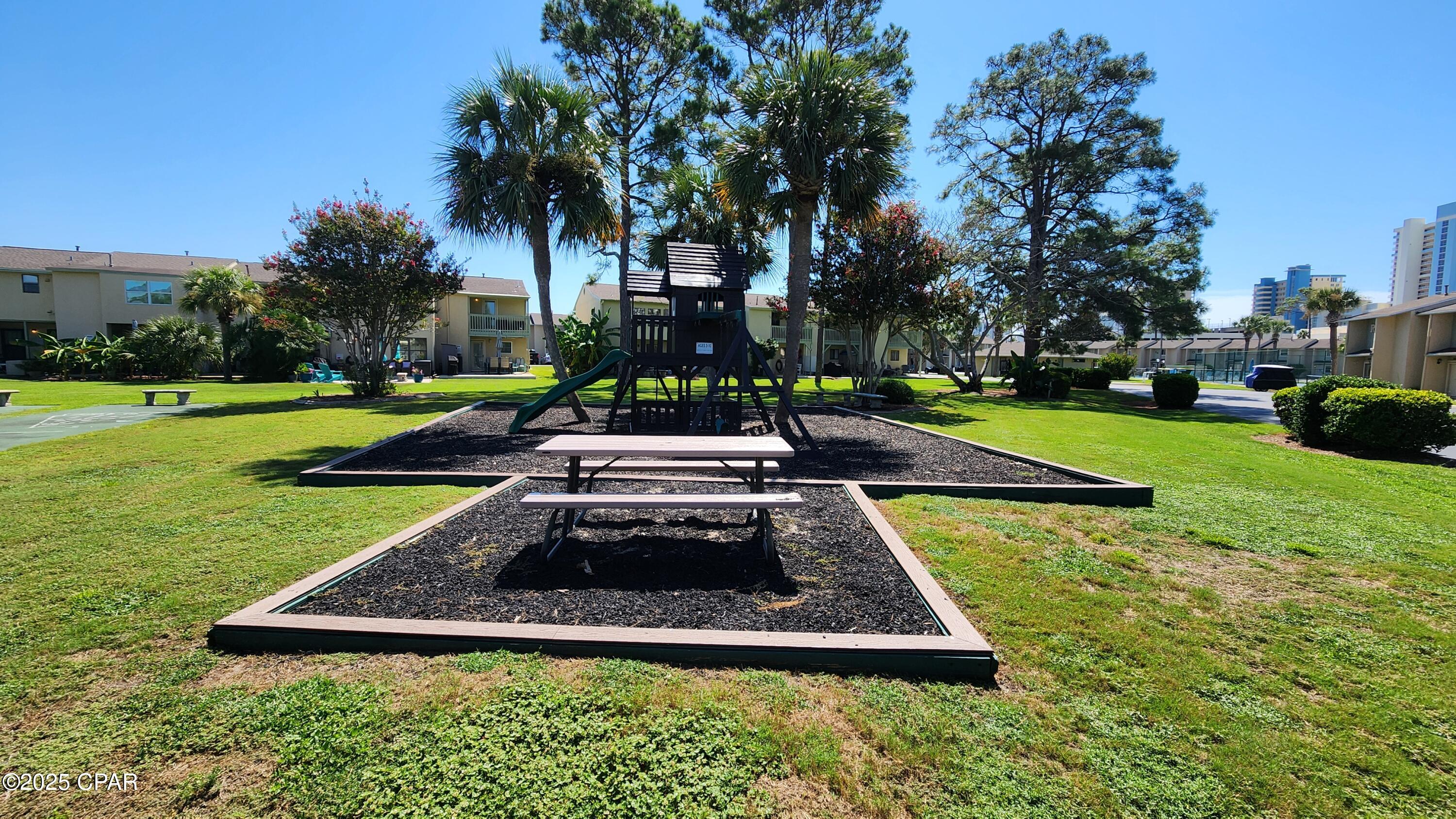 Cel Fplrwkgc89yiv_vwf5chpkuxso5eaou6k1qkfk4