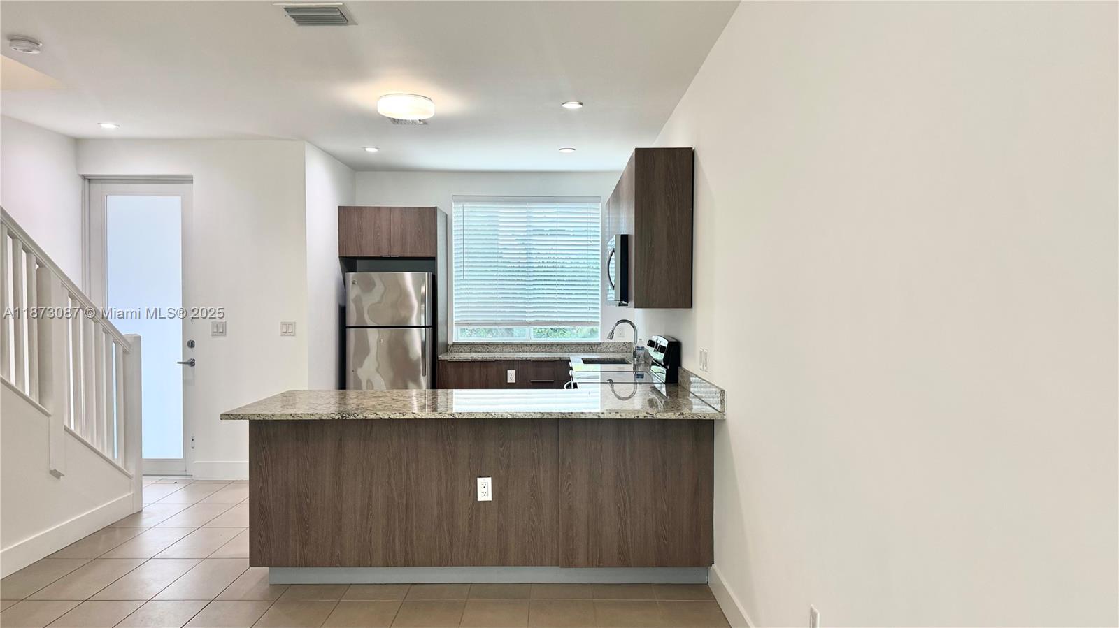 Property photo # 0