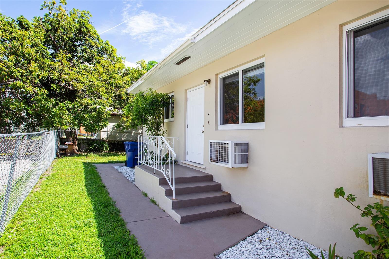 Property photo # 0
