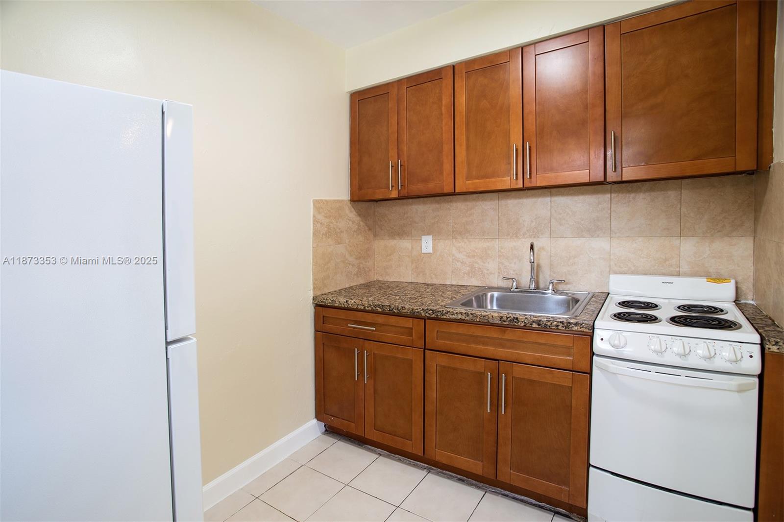 Property photo # 6