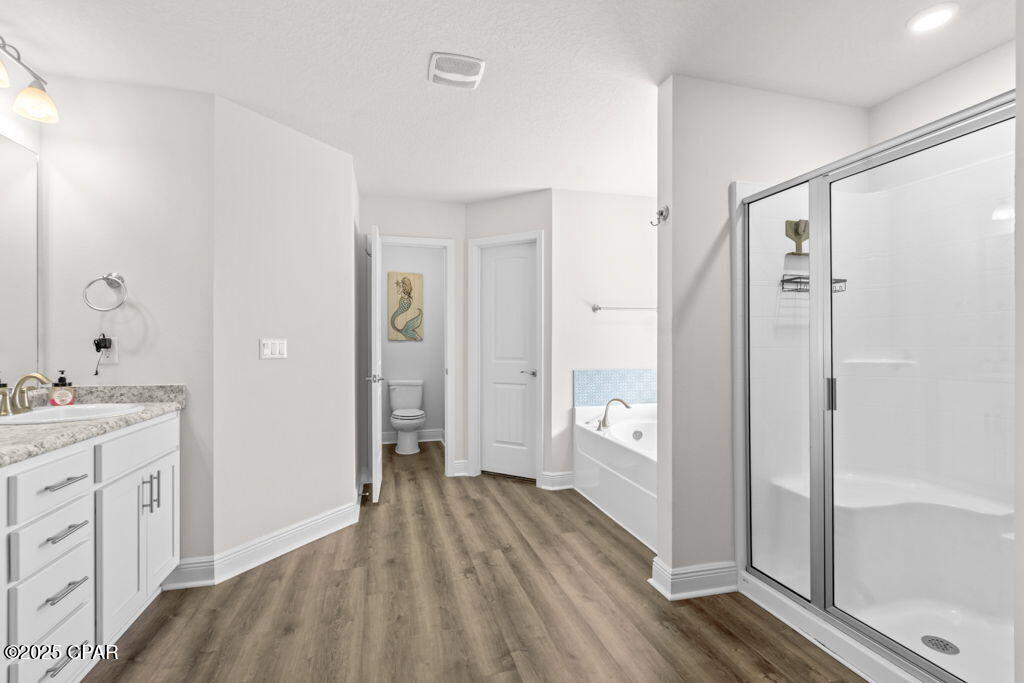 Ba571prsvxzknk Jwb0ggma5ej_f7i4tlgdossrhjkg