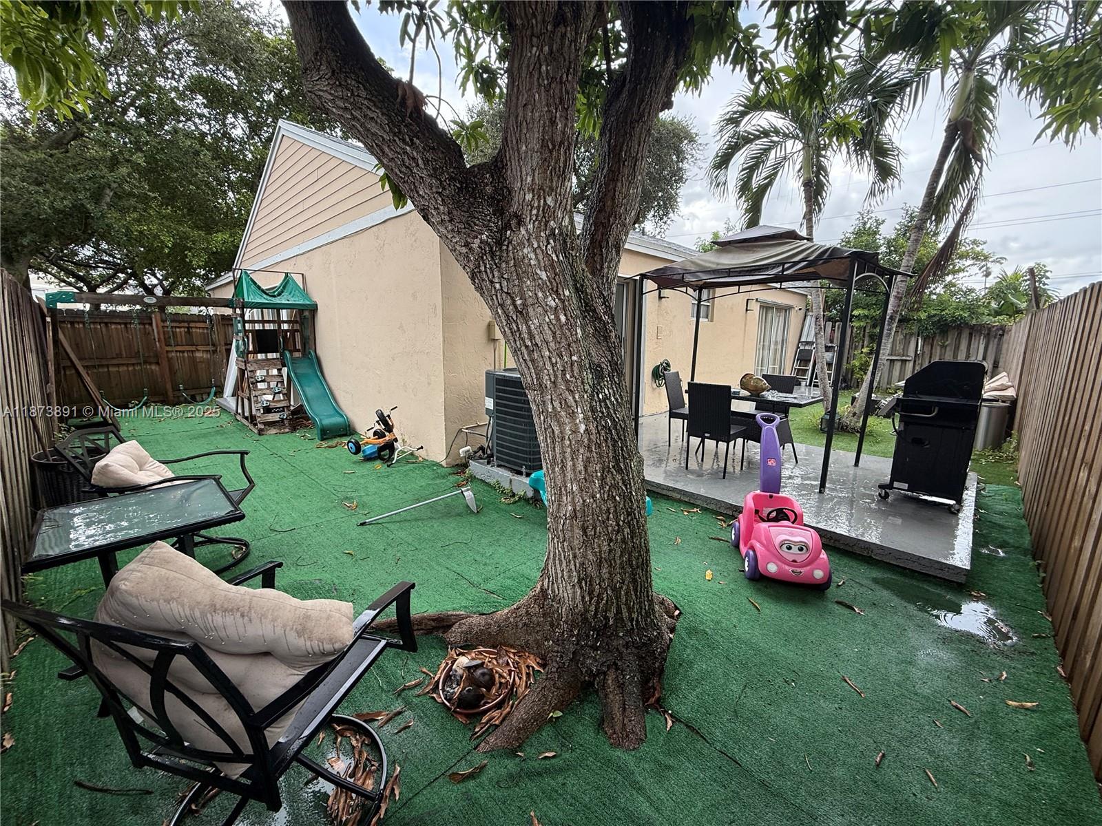 Property photo # 9