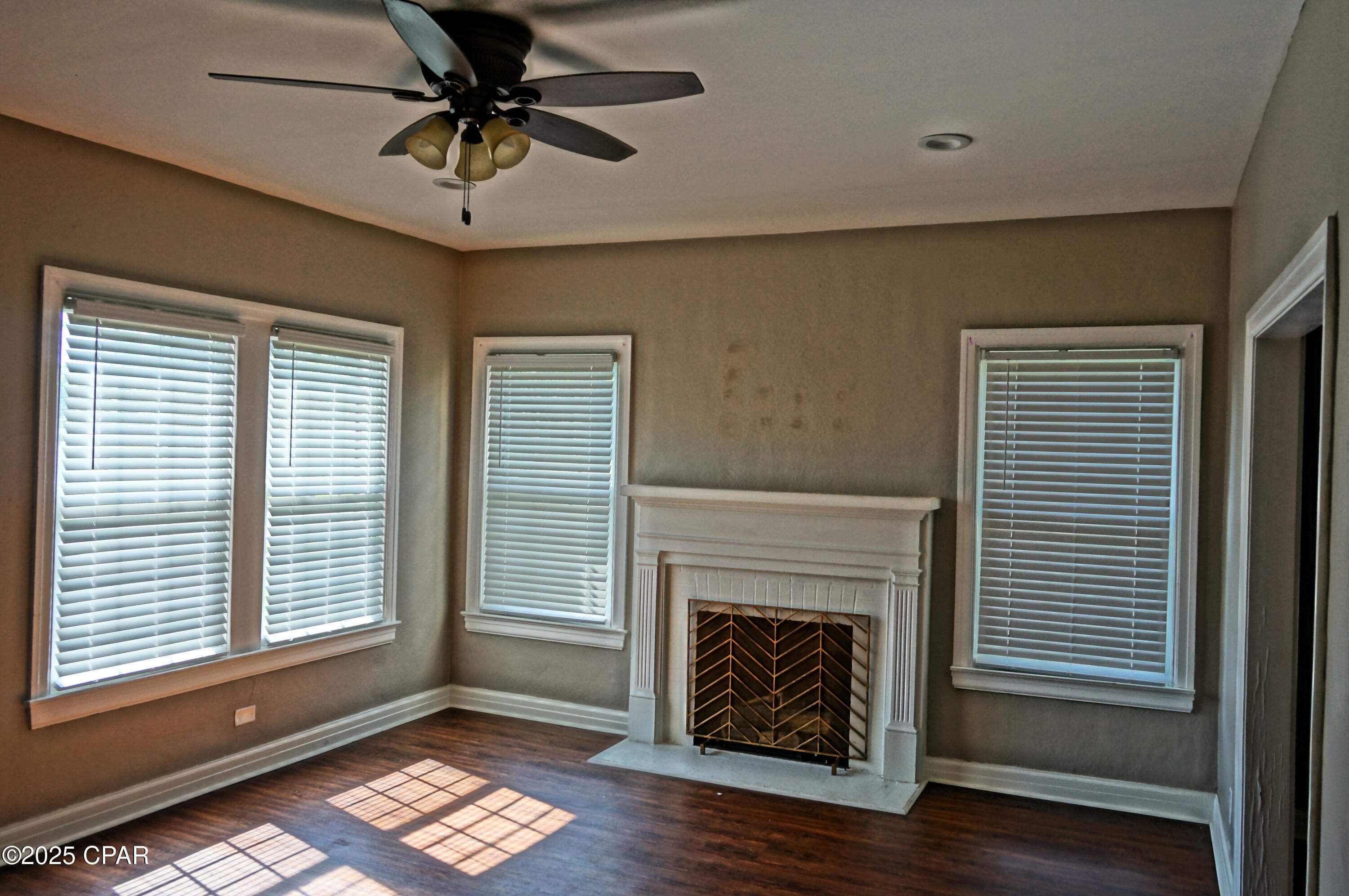 Cm1yxjjsbdvlkrgvxy6jrhnhjdfnedirtwmpldzjqiq