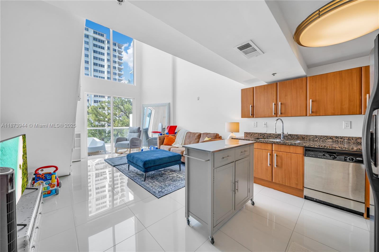 Property photo # 0