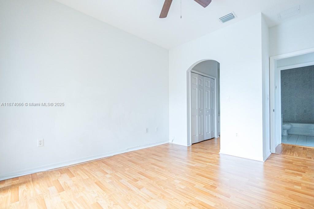 Property photo # 9