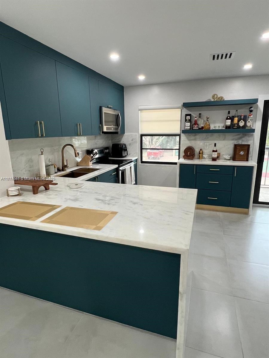 Property photo # 8
