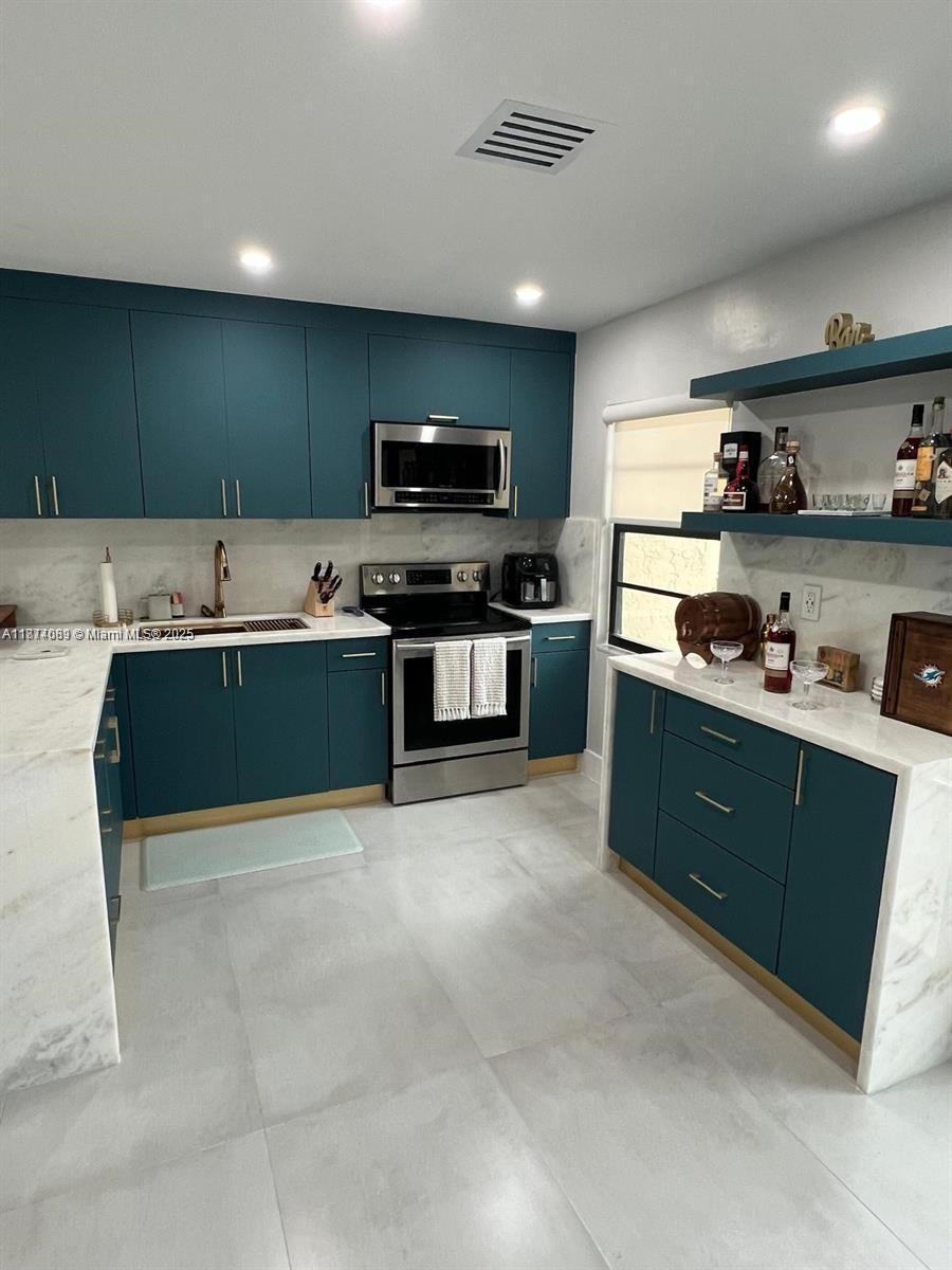 Property photo # 3