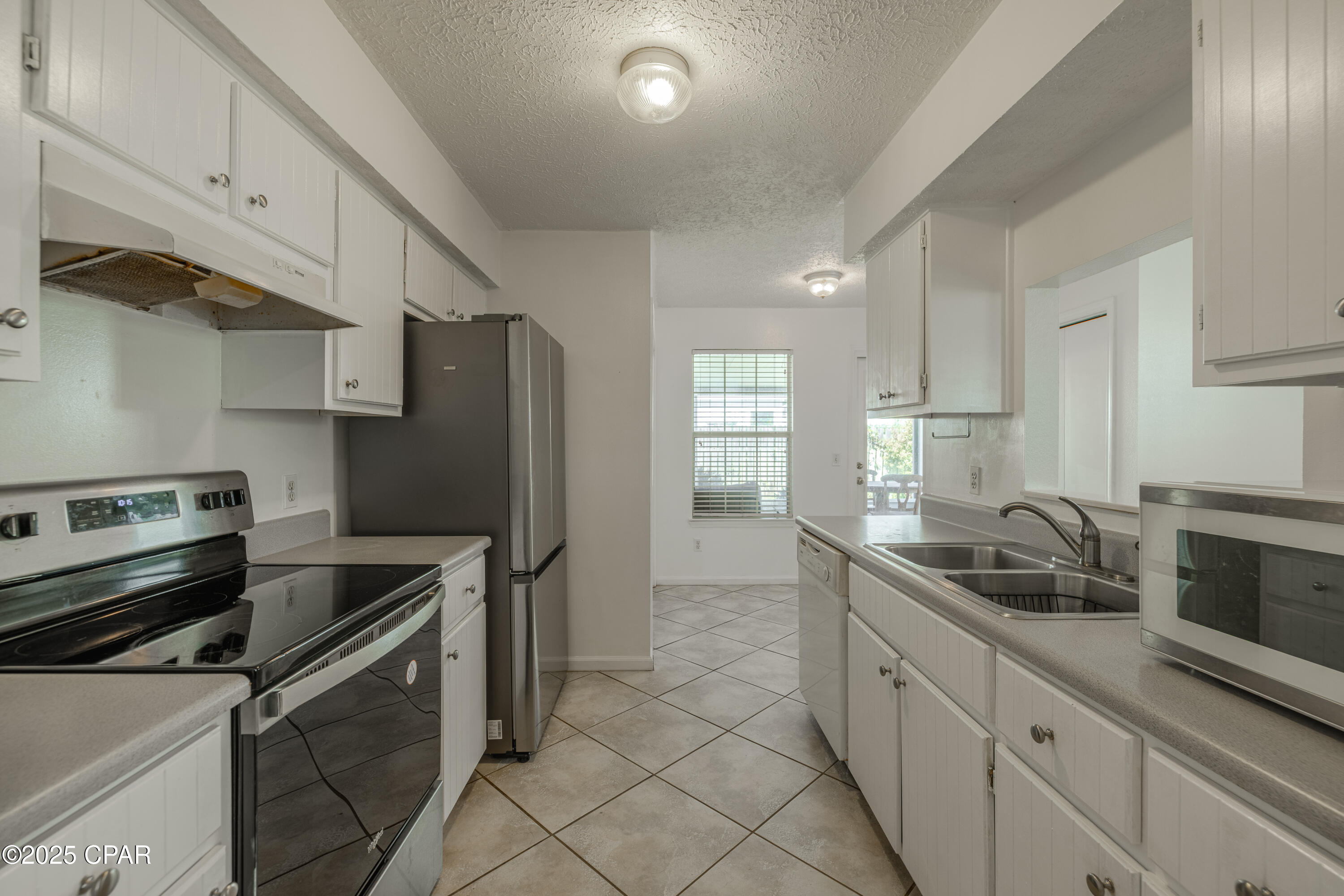 Image 11 For 613 Dolphin Drive