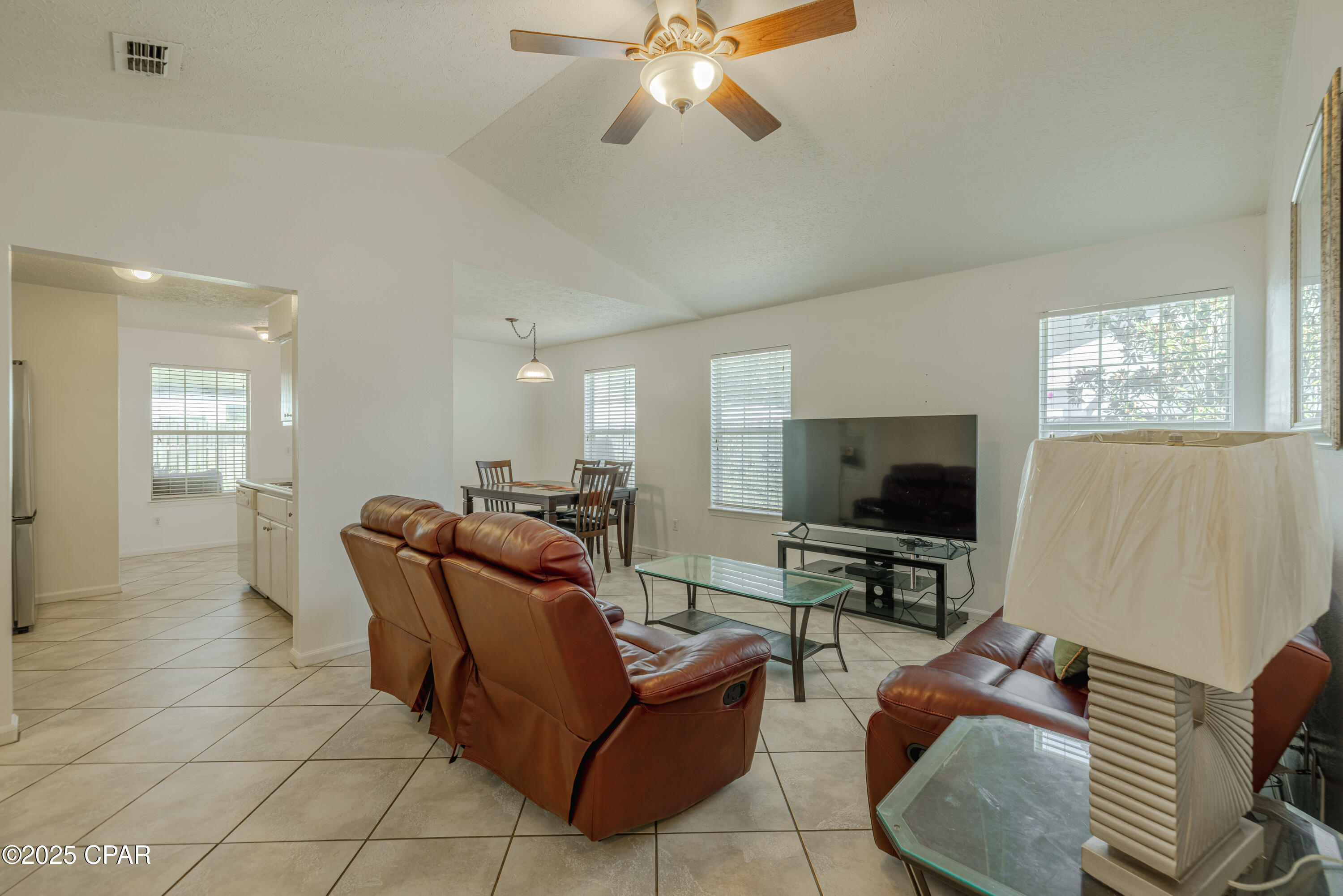 Image 3 For 613 Dolphin Drive