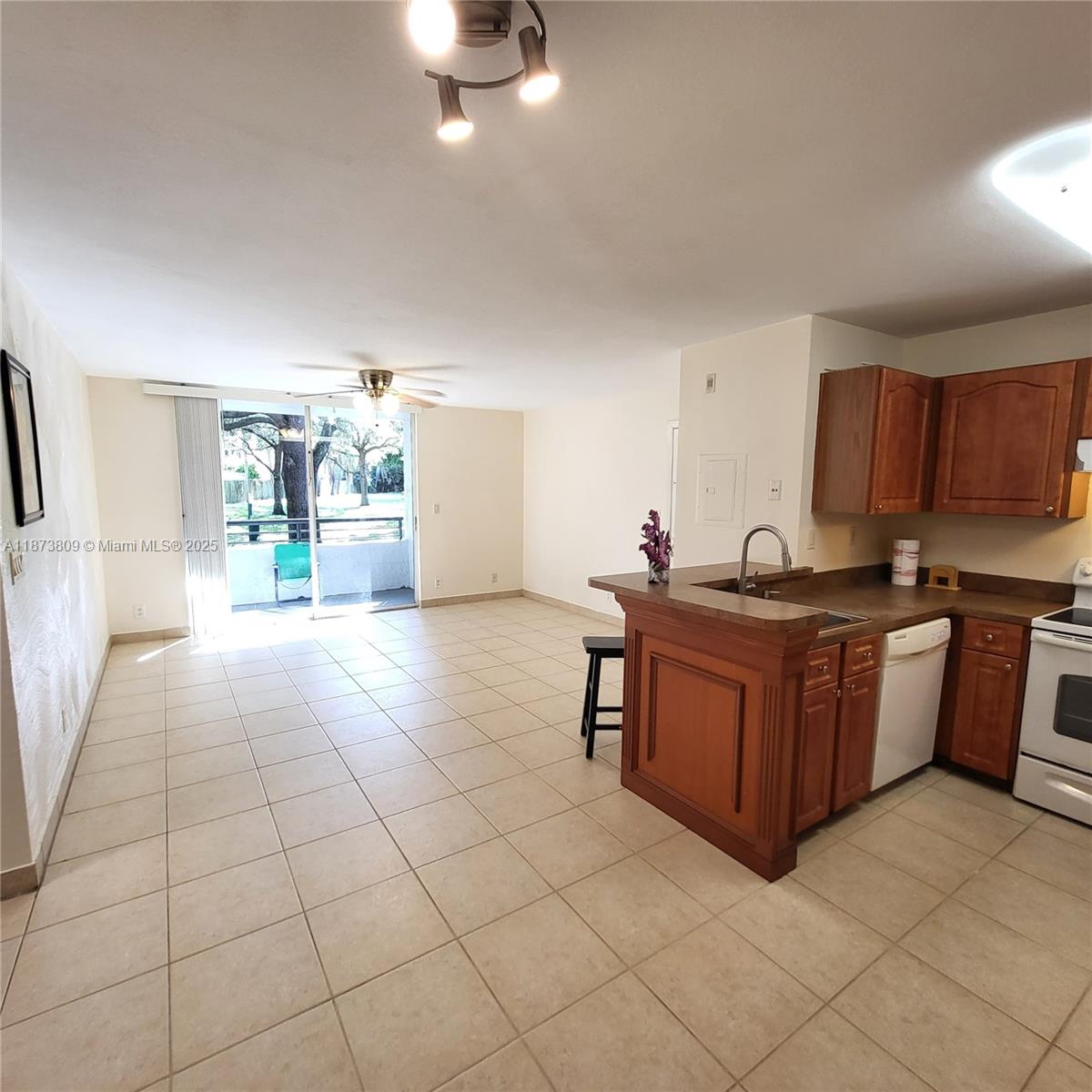 Property photo # 6