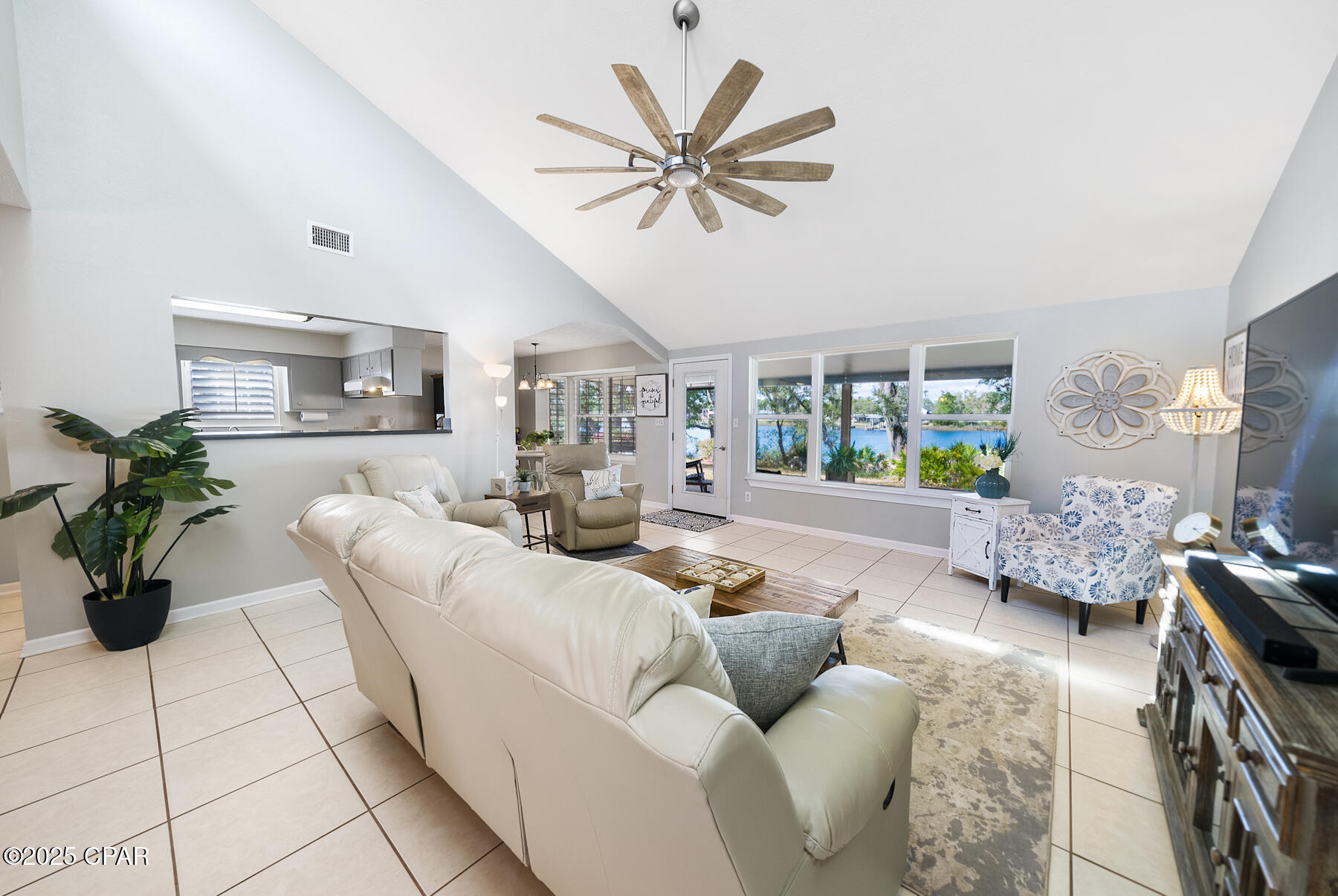 Agwgsto8fbhnjldbkuhkqux0d9vuppdcy6vynpeerwi