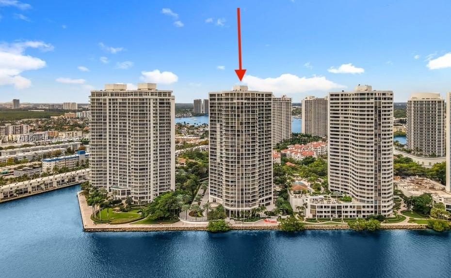 2800 ISLAND BLVD Unit 902, Aventura, Florida 33160