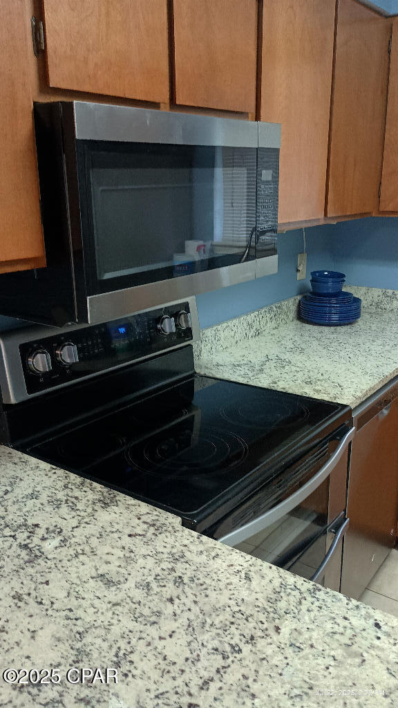 Image 2 For 17620 Front Beach 06 Road O6