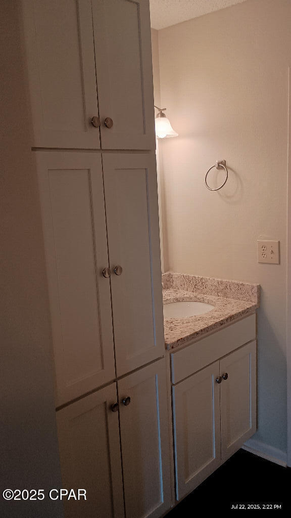 Jxx47nkl_isaxj9xkj_h2lrss3_o9hcjvrzl6xz1 Tq