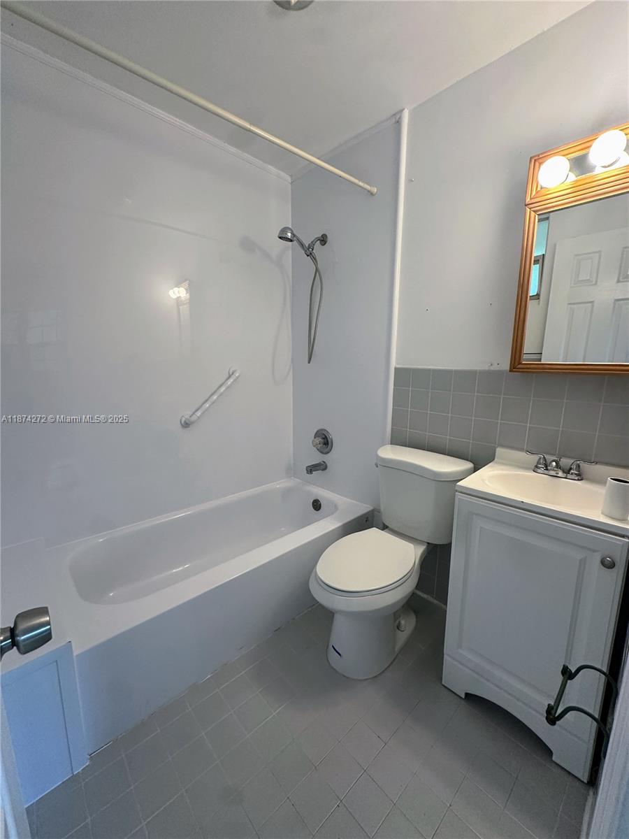 Property photo # 6