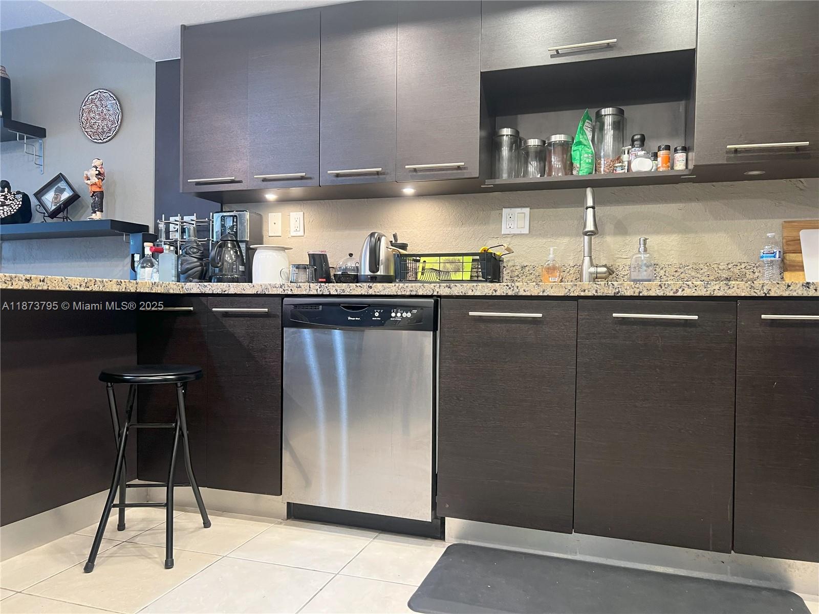 Property photo # 9