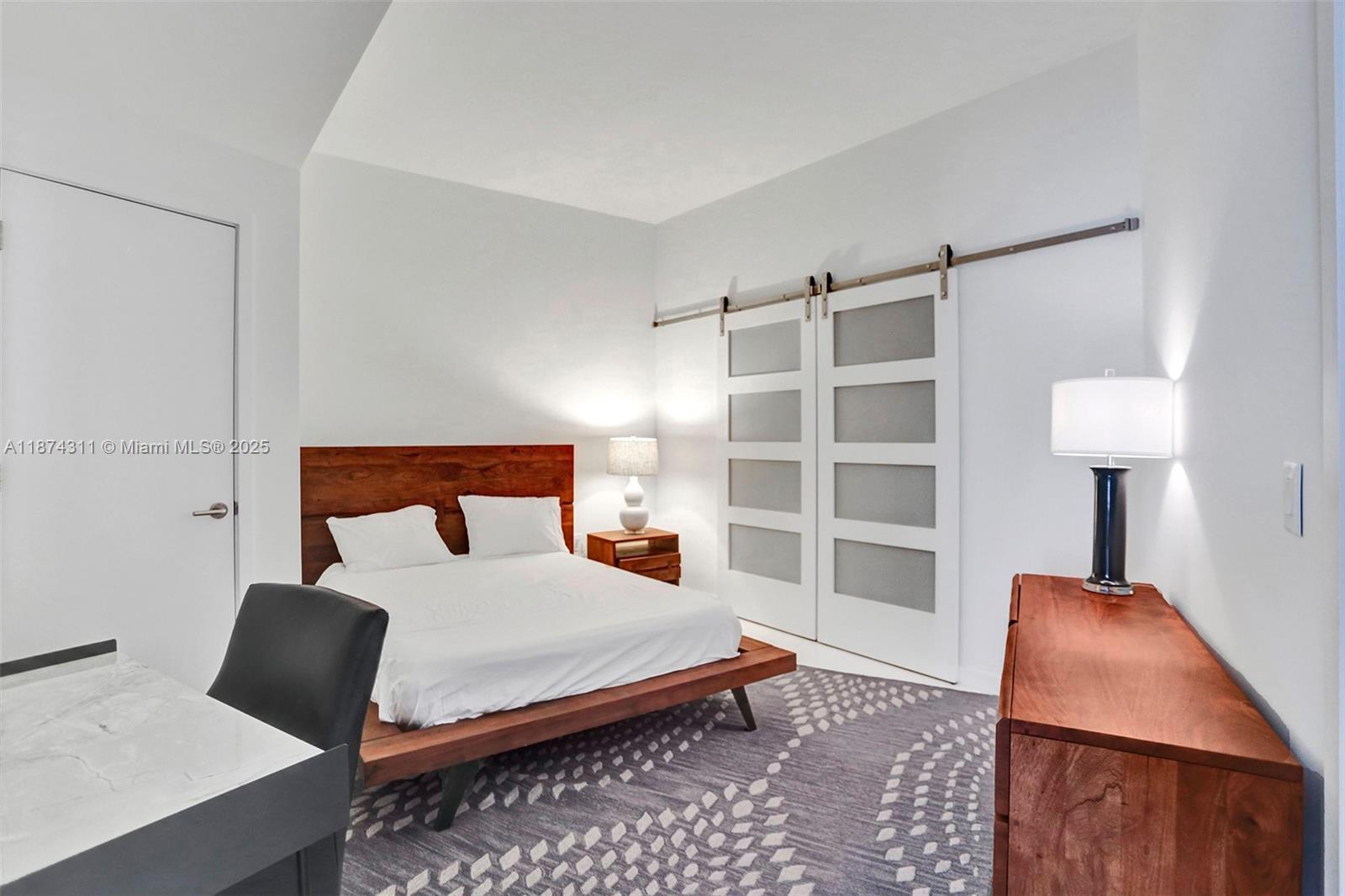 851 NE 1st Ave #3001, Miami FL 33132