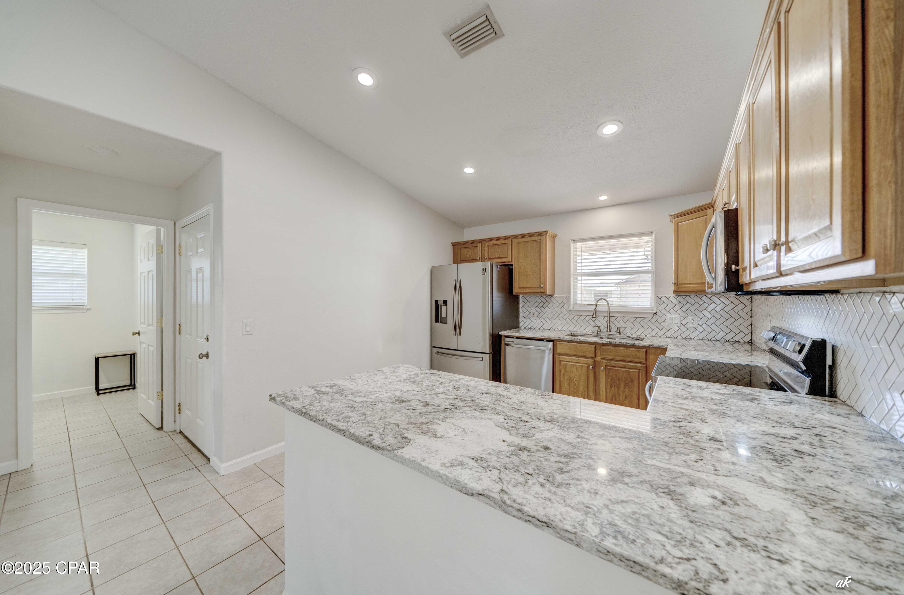Image 10 For 5421 Nicole Boulevard