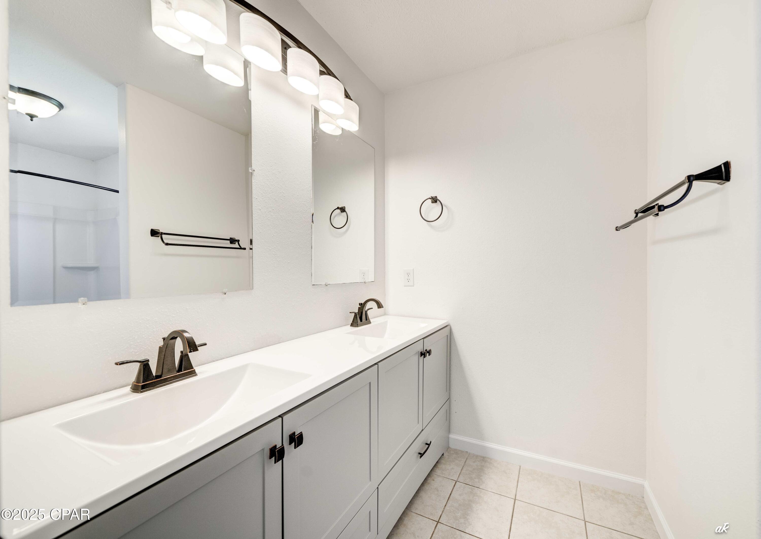 Image 17 For 5421 Nicole Boulevard