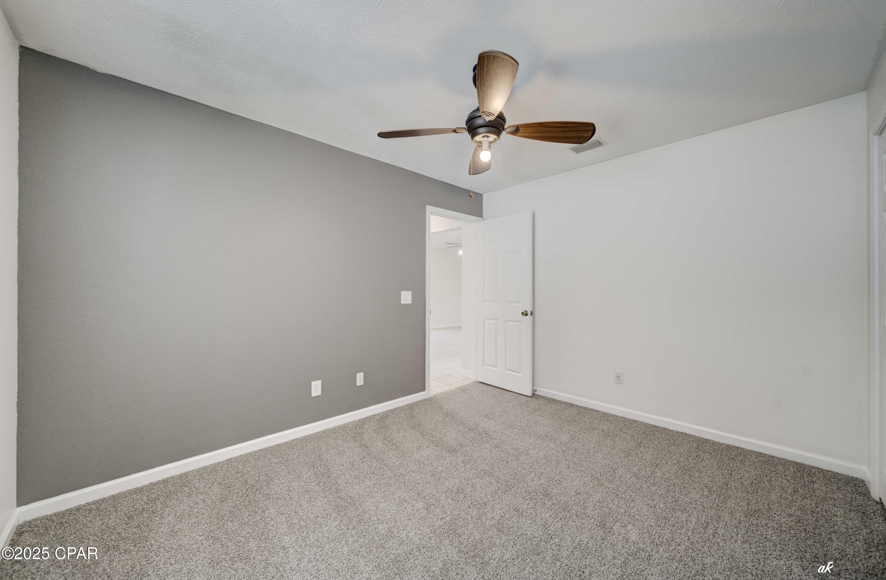 Image 20 For 5421 Nicole Boulevard