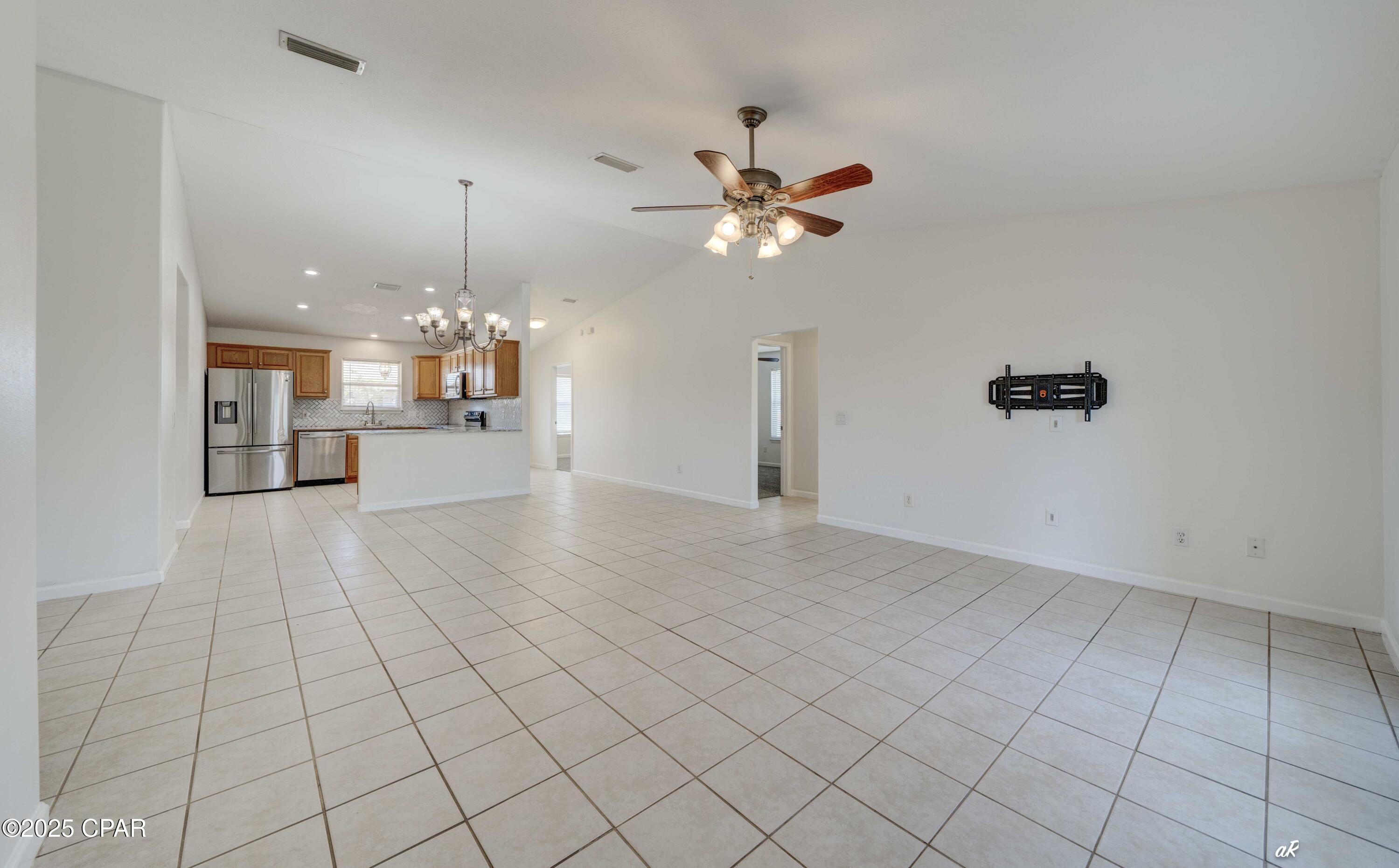 Image 8 For 5421 Nicole Boulevard